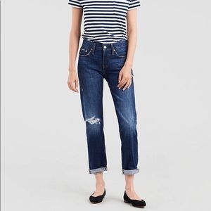 Levi’s tapered 501 jeans